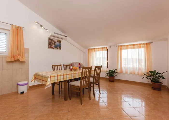 Ul Ftudmana Trogir
